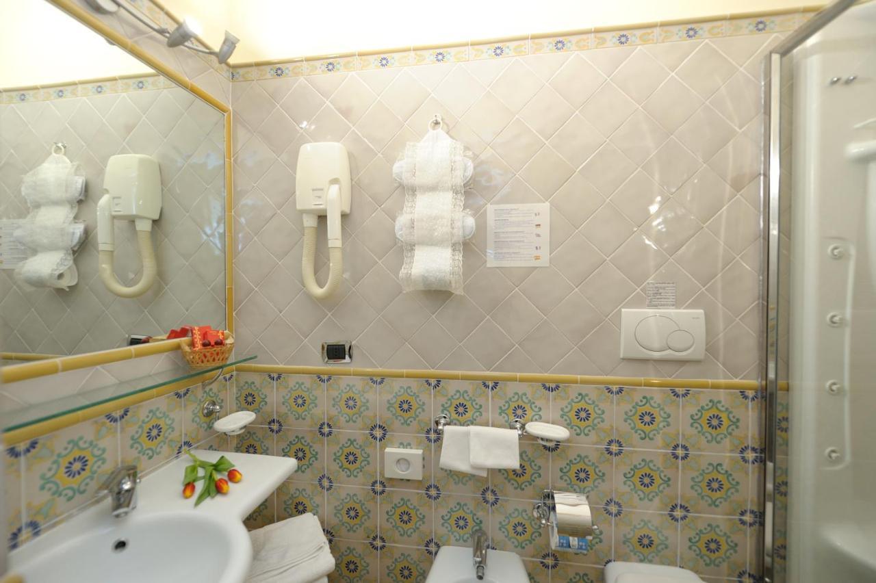 Amalfi Old Square Room & Apartments Экстерьер фото