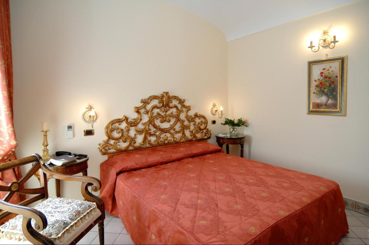 Amalfi Old Square Room & Apartments Экстерьер фото