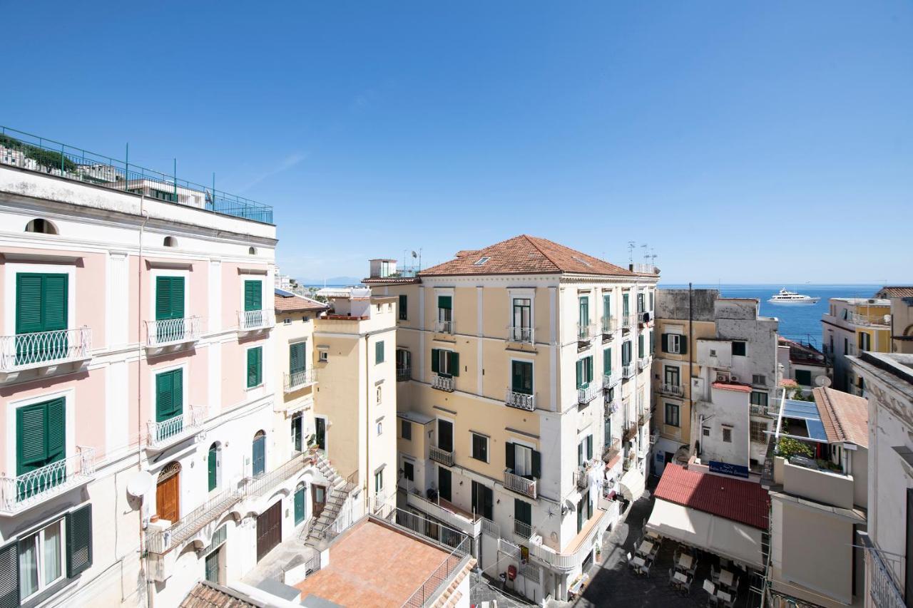 Amalfi Old Square Room & Apartments Экстерьер фото