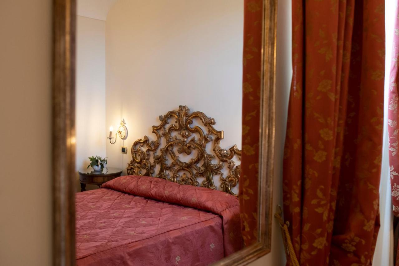 Amalfi Old Square Room & Apartments Экстерьер фото