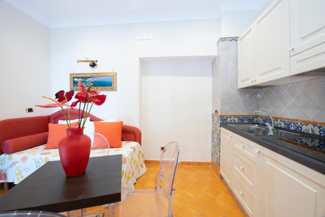 Amalfi Old Square Room & Apartments Экстерьер фото